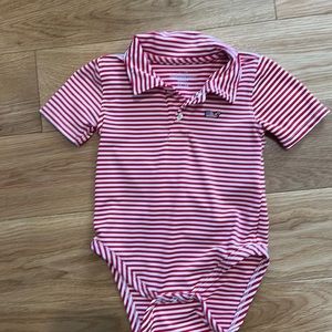 Vineyard vines patriotic onesie 12-18 m